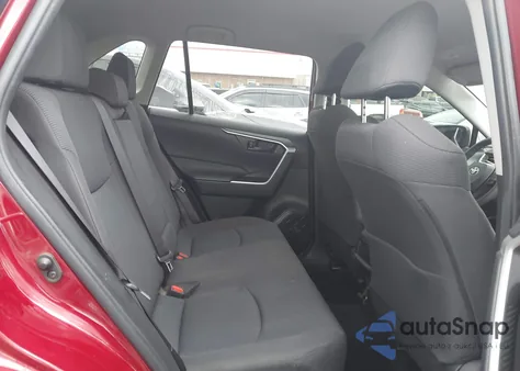 2019 Toyota Rav4 Le z USA, uszkodzony, nr VIN JTMH1RFV1KD035603